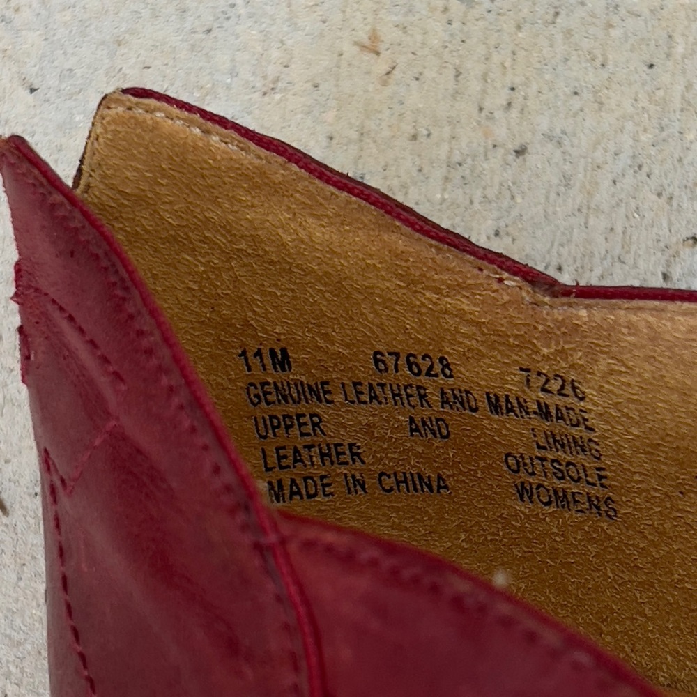 Timberland Boot Company Size 11 M 3 inch Heel Wine Red Shoes Great Condition - Picture 8 of 9